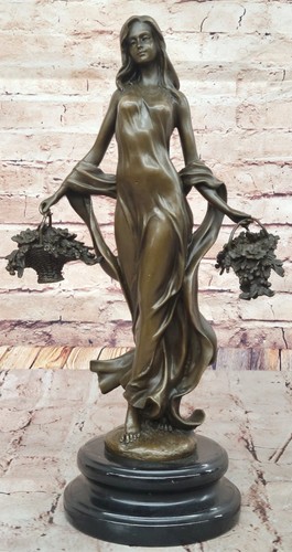 Statua scultura bronzo giovane