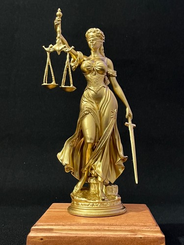 Statua signora giustizia - signora,