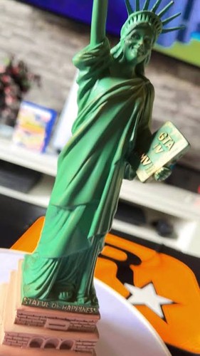 Statua della felicità grand - della,