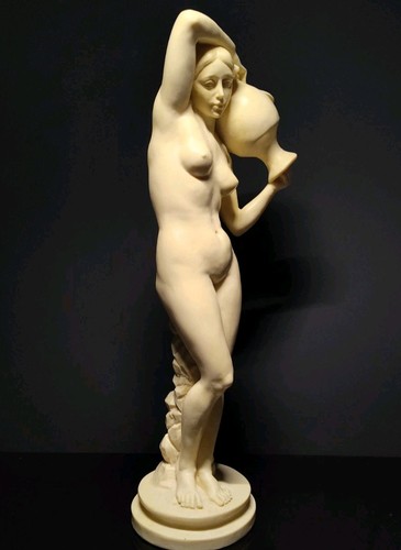 Statua donna nuda classica - , a