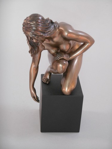 Statua color bronzo - , signora