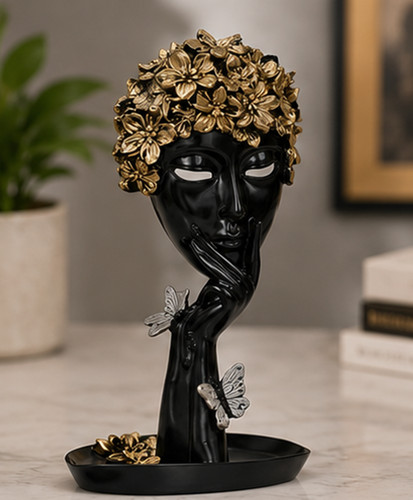 Scultura donna oro nero - in,