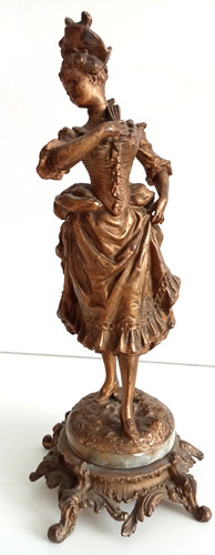 Scultura donna statua statuina