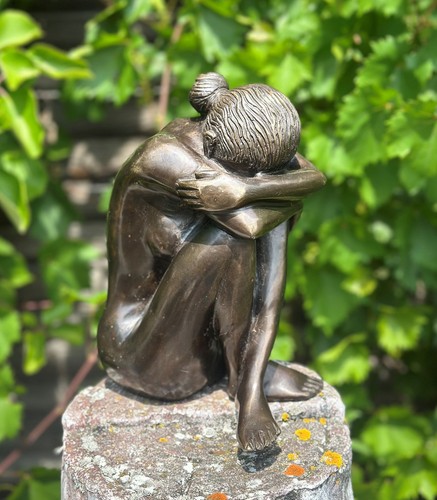 Statua bronzo donna - in,